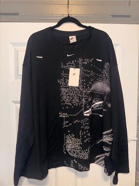 Nike Black Graphic Long Sleeve Crewneck adult unisex size XL NWT